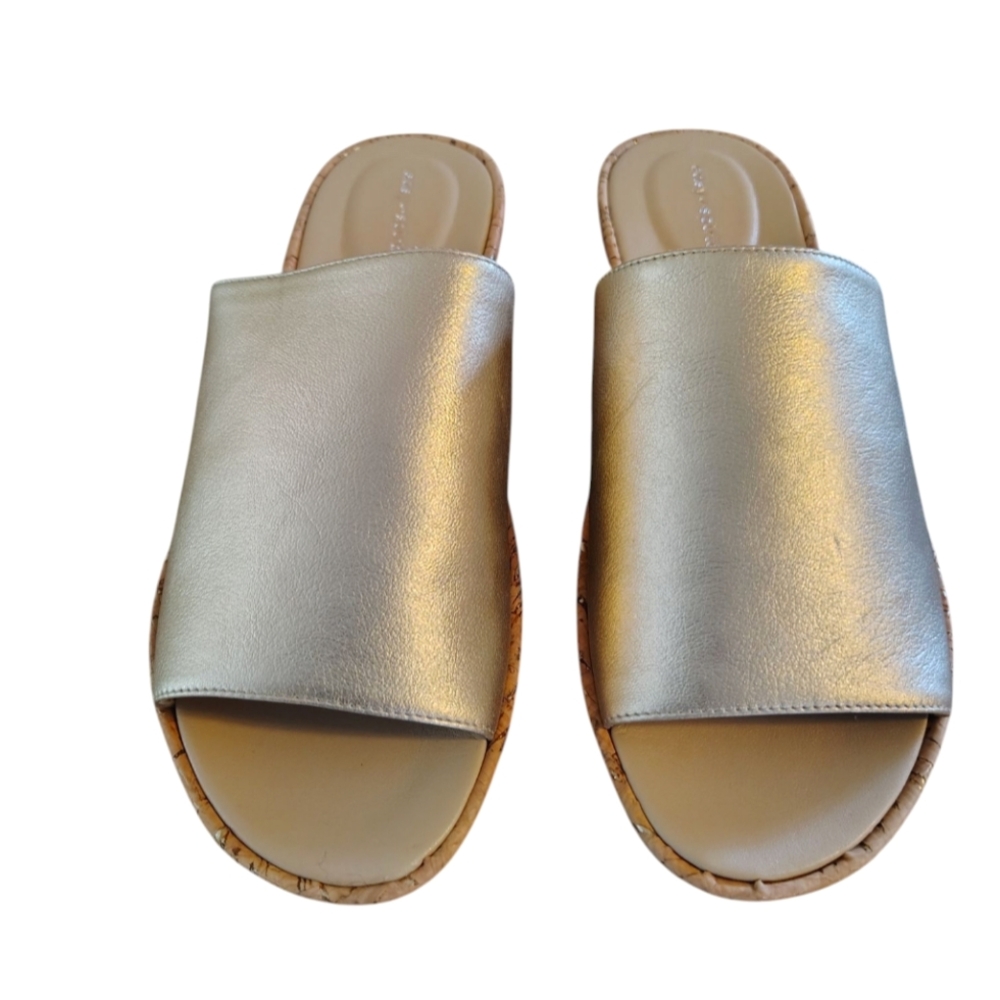 New Easy Spirit Muscari Gold Metallic Leather Cork Sandals Slides 8 1/2 - Picture 4 of 9
